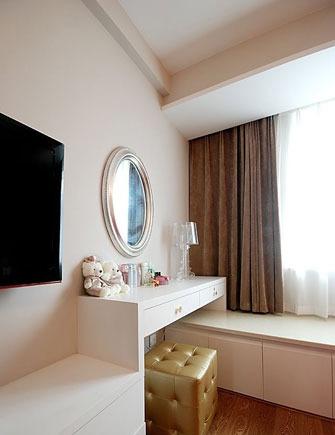 飄窗利用梳妝臺 飄窗利用梳妝臺